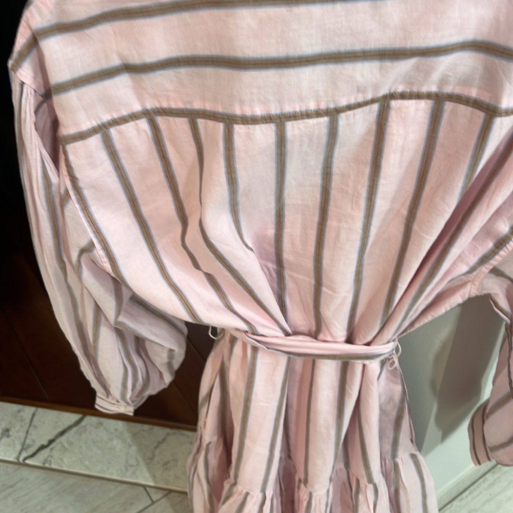 Pink Striped Button-Up Dress Lauren Ralph Lauren
Size 6. Full sleeve - Picture 8 of 9